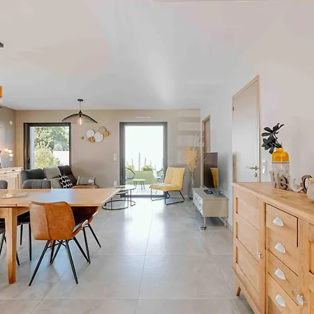 Maison Recente, Plages Et Commerces A Pied