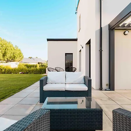 Дом отдыха Maison Recente, Plages Et Commerces A Pied *