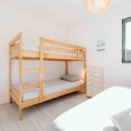 Maison Recente, Plages Et Commerces A Pied Дом отдыха