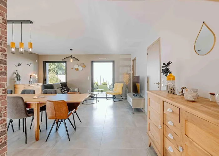 Maison Recente, Plages Et Commerces A Pied