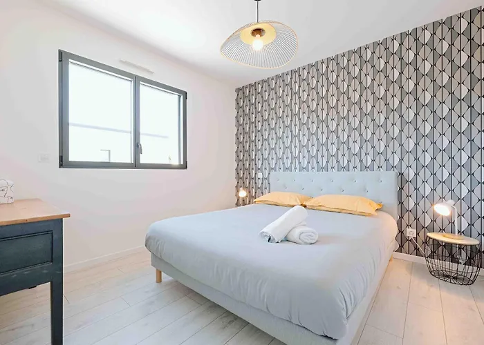 Maison Recente, Plages Et Commerces A Pied